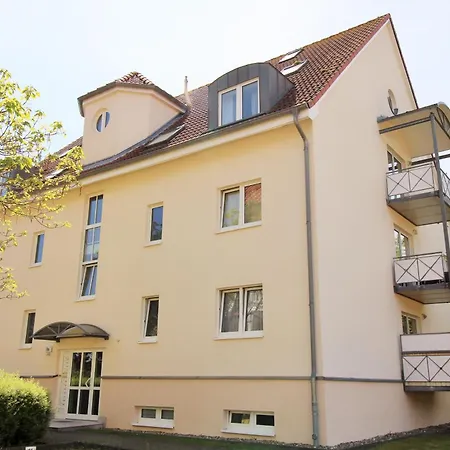 Apartment Appartementhaus Ulmenhof 11 *
